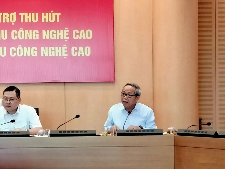 Ông Nguyễn Trung Chính, Chủ tịch CMC đề xuất các kiến nghị tại Hội thảo. anh-2.jpg