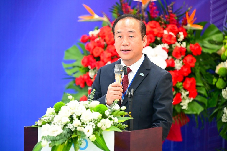 Phó Giáo sư, Tiến sĩ Nguyễn Thanh Tùng phát biểu nhận nhiệm vụ. 2.jpg