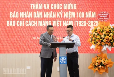 Các cơ quan, đơn vị đến thăm và chúc mừng Báo Nhân Dân nhân kỷ niệm 100 năm Báo chí cách mạng Việt Nam