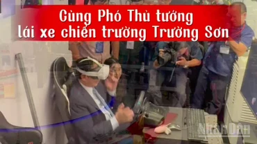 Trải nghiệm thực tế ảo “lái xe không kính” cùng Phó Thủ tướng Bùi Thanh Sơn