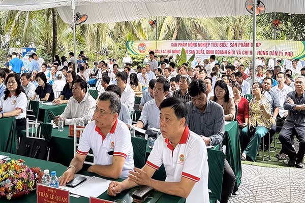 Một góc quang cảnh buổi tọa đàm.