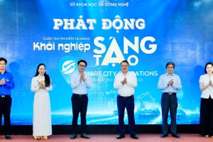 Các đại biểu thực hiện nghi thức phát động cuộc thi tìm kiếm tài năng khởi nghiệp sáng tạo thành phố Hải Phòng năm 2026.