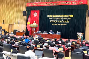 Quang cảnh kỳ họp.