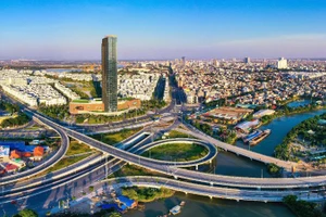 Thành phố Hải Phòng đang phấn đấu trở thành thành phố cảng công nghiệp hiện đại, văn minh, sinh thái và đáng sống tầm cỡ khu vực Đông Nam Á. (Ảnh: ĐỨC NGHĨA)