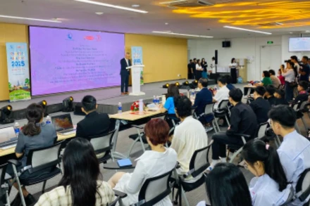 Quang cảnh tổ chức chương trình "Chuyến đi hạnh phúc".