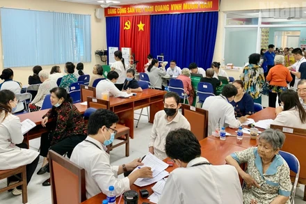 Khám sàng lọc cho người cao tuổi tại Thành phố Hồ Chí Minh.