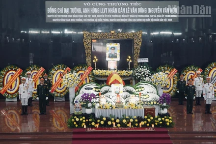 Lễ viếng Đại tướng Anh hùng Lực lượng vũ trang nhân dân Lê Văn Dũng được tổ chức theo nghi thức cấp Nhà nước.