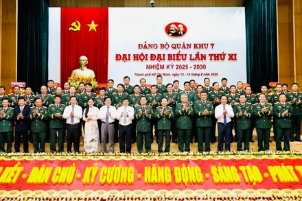 Quân khu 7 tổ chức thành công mô hình "Đại hội không giấy". (Ảnh: QK7)