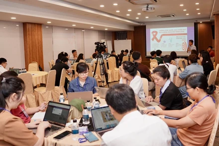 Buổi chia sẻ phương pháp truyền thông về phòng chống HIV/AIDS tại Thành phố Hồ Chí Minh. 