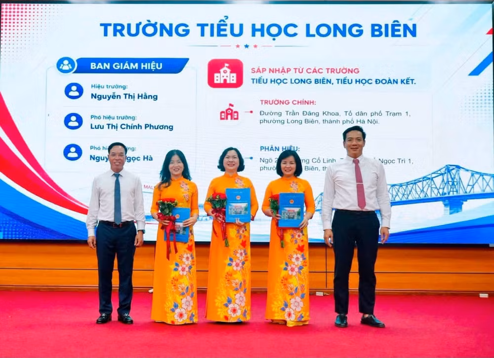 Các địa phương tại Hà Nội đang gấp rút hoàn thiện việc sáp nhập bộ máy.