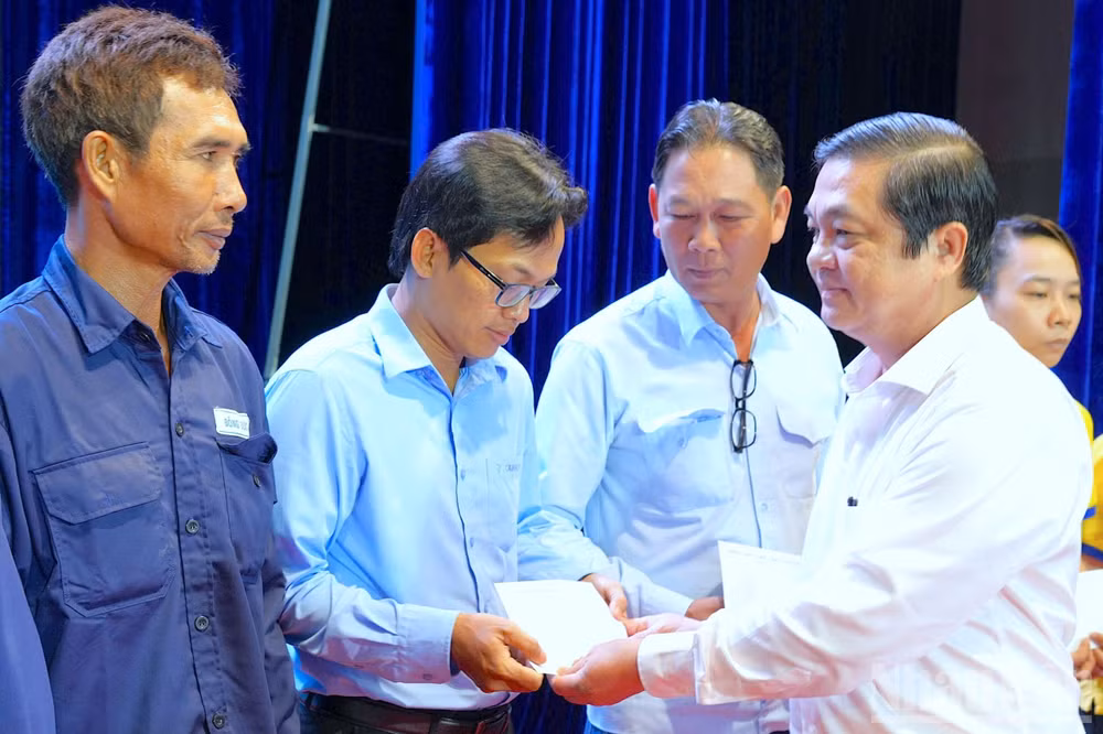 ndo_br_cong-nhan-5-4470.jpg