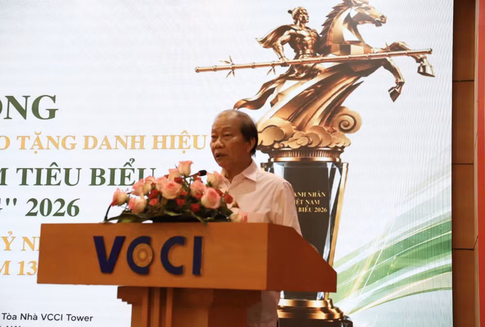 hoang-quang-phong-2364.png