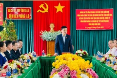 Phó Chủ tịch Quốc hội Vũ Hồng Thanh thăm hỏi, tặng quà Tết cán bộ, chiến sĩ Đồn Biên phòng Ia O, xã Ia O, tỉnh Gia Lai.