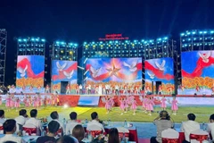 Chương trình nghệ thuật đặc biệt chào mừng sự kiện công bố sắp xếp tổ chức, bộ máy và thực hiện đơn vị hành chính địa phương 2 cấp.