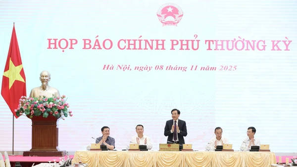 Họp báo Chính phủ thường kỳ. (Ảnh: VGP)