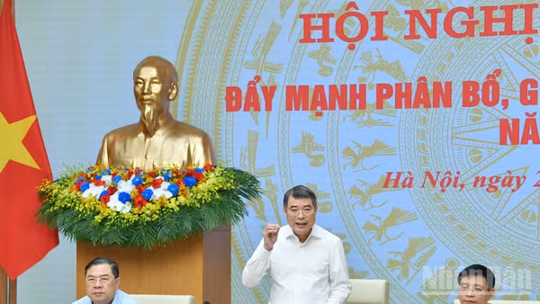 Thủ tướng Chính phủ Lê Minh Hưng chủ trì Hội nghị toàn quốc đẩy mạnh phân bổ, giải ngân vốn đầu tư công năm 2026. (Ảnh: THANH GIANG)