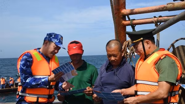 Thủ tướng Chính phủ yêu cầu khắc phục triệt để các tồn tại trong chống khai thác IUU. (Ảnh: VGP)