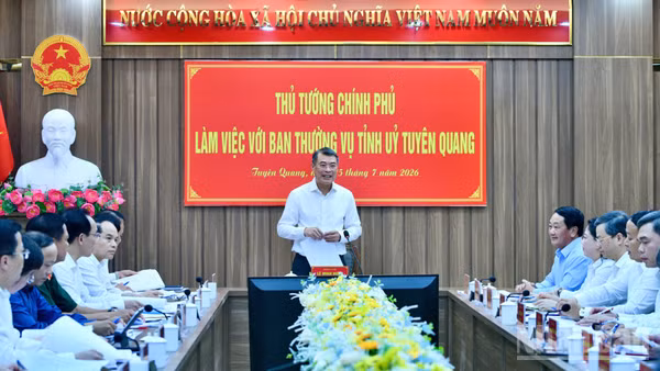 Thủ tướng Chính phủ Lê Minh Hưng kết luận cuộc làm việc với Ban Thường vụ Tỉnh ủy Tuyên Quang. (Ảnh: THANH GIANG)