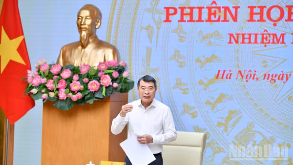 Thủ tướng Chính phủ Lê Minh Hưng, Chủ tịch Hội đồng Thi đua-Khen thưởng Trung ương chủ trì phiên họp. (Ảnh: THANH GIANG)