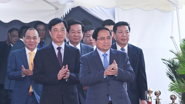 Thủ tướng Phạm Minh Chính dự khởi công Dự án đầu tư xây dựng Khu đô thị thể thao Olympic, Hà Nội. Ảnh: Trần Hải