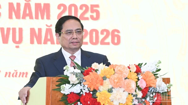 Thủ tướng Chính phủ Phạm Minh Chính phát biểu ý kiến chỉ đạo hội nghị. (Ảnh: Trần Hải)