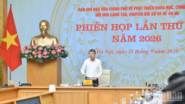 Thủ tướng Chính phủ Lê Minh Hưng chủ trì Phiên họp lần thứ ba Ban Chỉ đạo của Chính phủ về phát triển khoa học, công nghệ, đổi mới sáng tạo, chuyển đổi số và Đề án 06. (Ảnh: Thanh Giang)