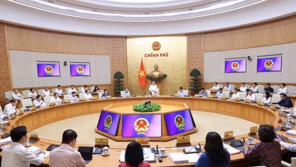 Thủ tướng Chính phủ Lê Minh Hưng chủ trì phiên họp Chính phủ thường kỳ tháng 4/2026 - phiên họp Chính phủ thường kỳ đầu tiên của Chính phủ khóa XVI. (Ảnh: VGP)