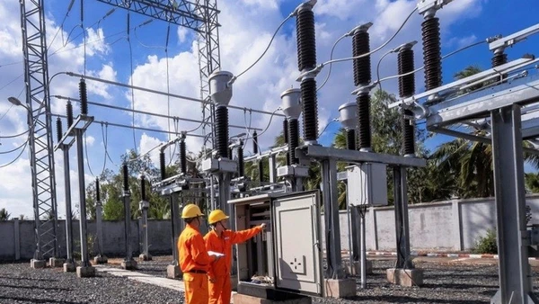 Bảo đảm đủ điện phục vụ sản xuất kinh doanh và đời sống nhân dân trong thời gian cao điểm năm 2026 và giai đoạn 2027 - 2030. (Ảnh: VGP)
