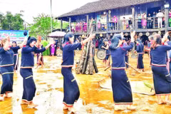 Lễ hội truyền thống tại làng Kon Chênh.