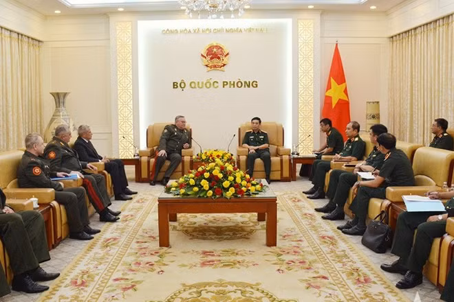 Quang cảnh buổi tiếp. (Ảnh: HÀ PHƯƠNG)