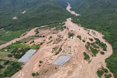 Hiện trường vụ việc vỡ hồ nước.