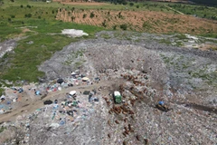 Bãi rác Bình Tú, phường Tiến Thành, tỉnh Lâm Đồng. (Ảnh THANH HẢI) 