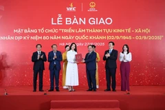Bàn giao mặt bằng Trung tâm Triển lãm Việt Nam.