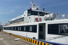 Tàu cao tốc Phú Quý Express.