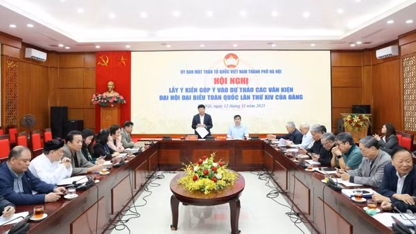 Các chuyên gia, nhà khoa học đóng góp nhiều ý kiến tâm huyết, thiết thực đối với dự thảo các Văn kiện Đại hội XIV của Đảng.