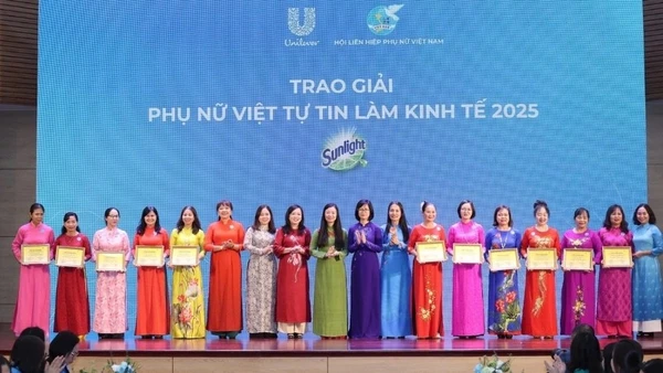 Tôn vinh các dự án đoạt Giải thưởng “Phụ nữ Việt tự tin làm kinh tế” năm 2025.
