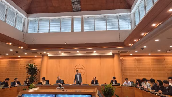 Hội nghị lấy ý kiến tại điểm cầu trụ sở Ủy ban nhân dân thành phố Hà Nội.