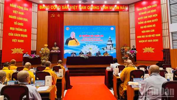 Quang cảnh buổi hội thảo khoa học. 