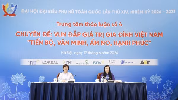 Trung tâm thảo luận số 4 đã diễn ra phiên thảo luận với chuyên đề "Vun đắp giá trị gia đình Việt Nam tiến bộ, văn minh, ấm no, hạnh phúc".