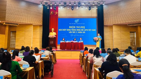 Toàn cảnh hội nghị. 