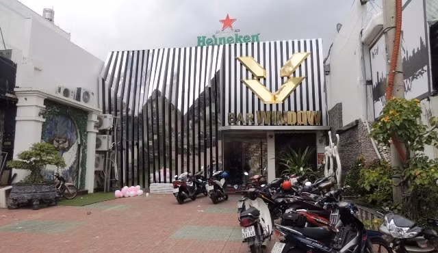 Quán bar, nơi xảy ra vụ trọng án.