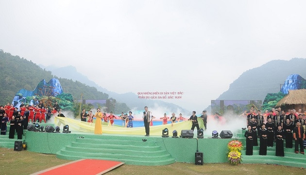 Lễ khai mạc Chương trình Du lịch qua những miền di sản Việt Bắc và Tuần du lịch Ba Bể - Bắc Cạn.