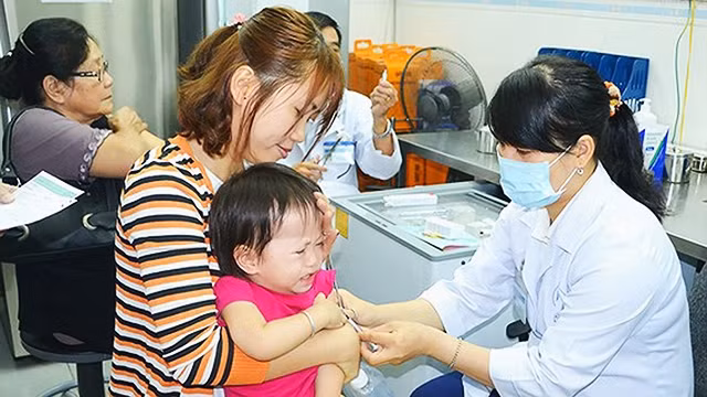 Yêu cầu tiêm đầy đủ vitamin K cho trẻ sơ sinh