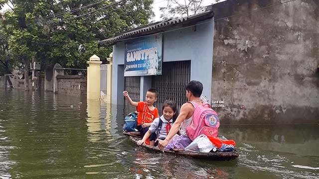 Sinh hoạt của người dân Chương Mỹ bị đảo lộn. 