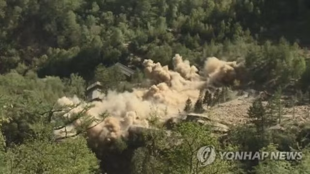 Khu thử hạt nhân Punggye-ri ở đông bắc Triều Tiên được phá dỡ ngày 24-5 (Ảnh: Yonhap) 