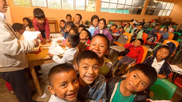 Trẻ em Oaxaca được học song ngữ bằng tiếng bản địa và tiếng Tây Ban Nha ở trường. Ảnh: HUMANOSPHERE