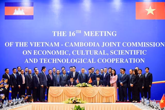 Kỳ họp lần thứ 16 Ủy ban Hỗn hợp Việt Nam - Campuchia