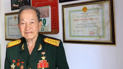 Đại tá - Anh hùng Lực lượng vũ trang nhân dân Nguyễn Văn Tàu (Tư Cang).