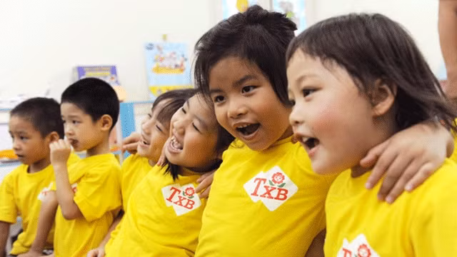 Trẻ em luôn cần được quan tâm, chăm sóc và bảo vệ tốt hơn (Ảnh minh họa: Trần Hải).