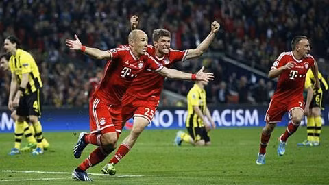 A. Robben ấn định chiến thắng 2-1 cho Bayern Munich.